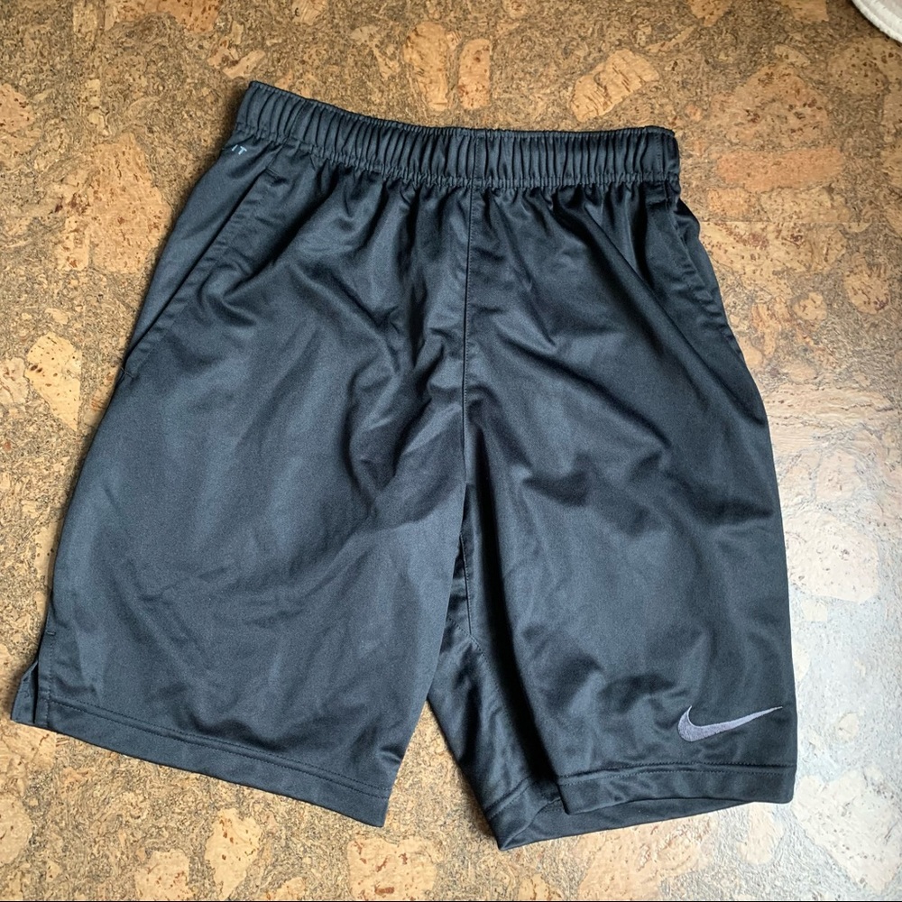 MENS NIKE SHORTS